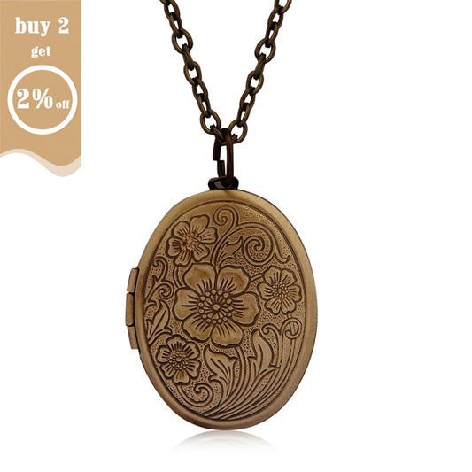 Oval Carved Flower Stripe Locket Pendant Necklace