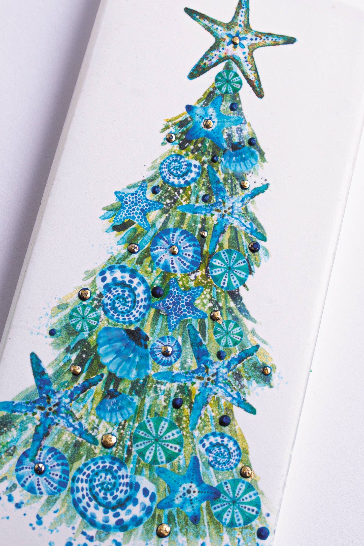Flatyz Sea Shell Coral Christmas Tree Candle