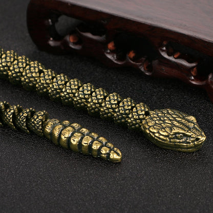 Antique Old 3D Live Snake Showroom Decoration