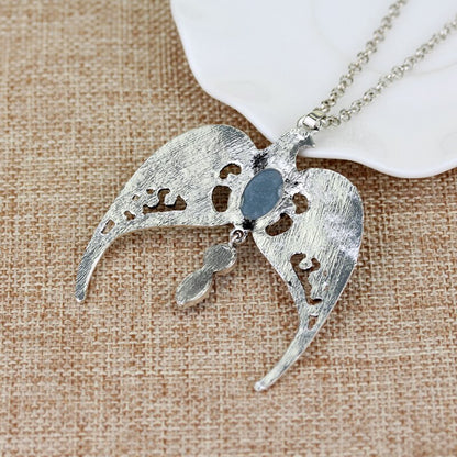Film And Television Surrounding Harry Potter With The Necklace