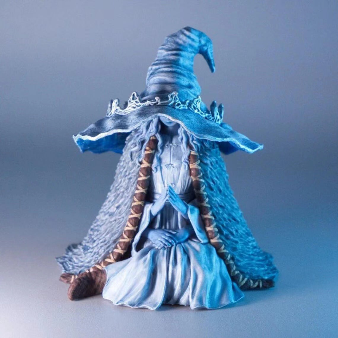 New creative low head witch