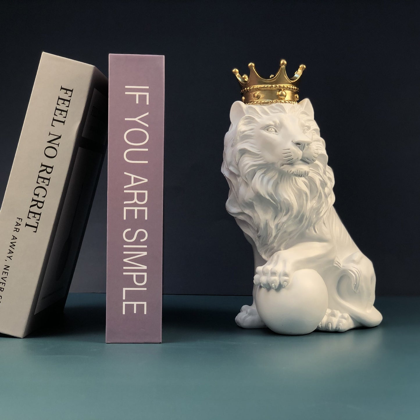 European Style Crown Lion Porch Decorations